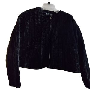 Like New! Zara Women's Black Velvet Cropped Puffer Jacket Zipper Large